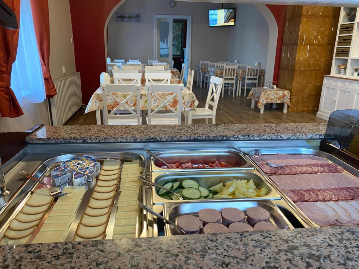 Kamaras Klastrom House Mogyoród Zewnętrze zdjęcie